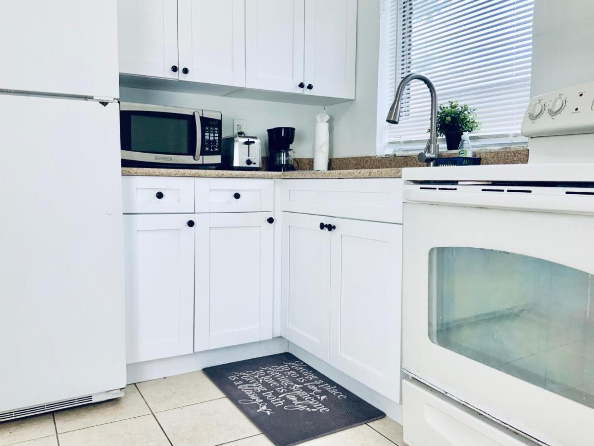 Hollywood Private Apartments Екстер'єр фото