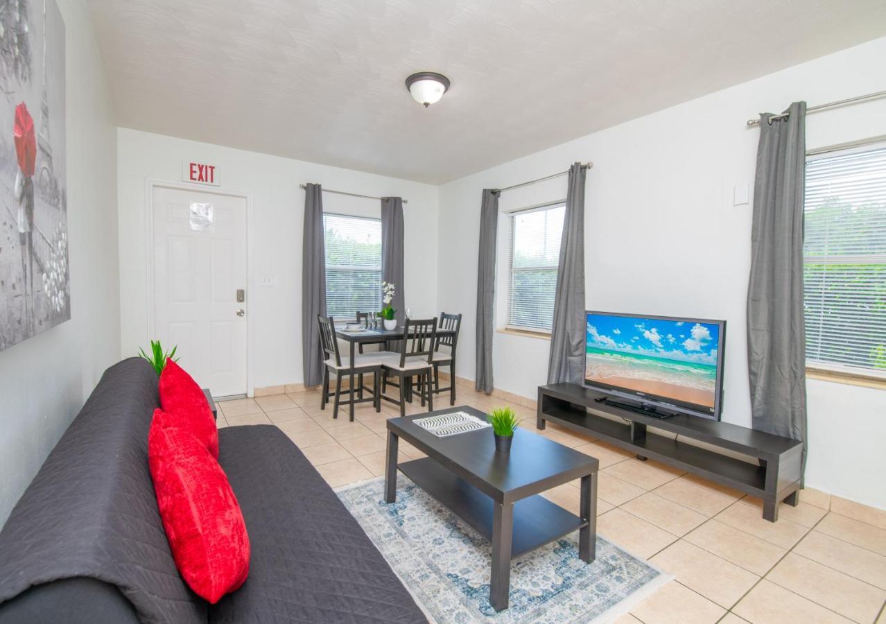 Hollywood Private Apartments Екстер'єр фото