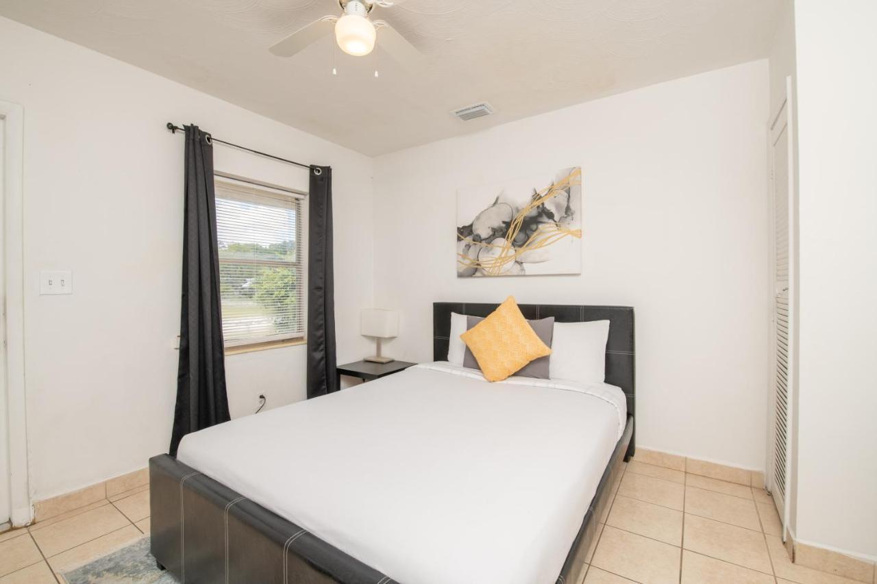 Hollywood Private Apartments Екстер'єр фото