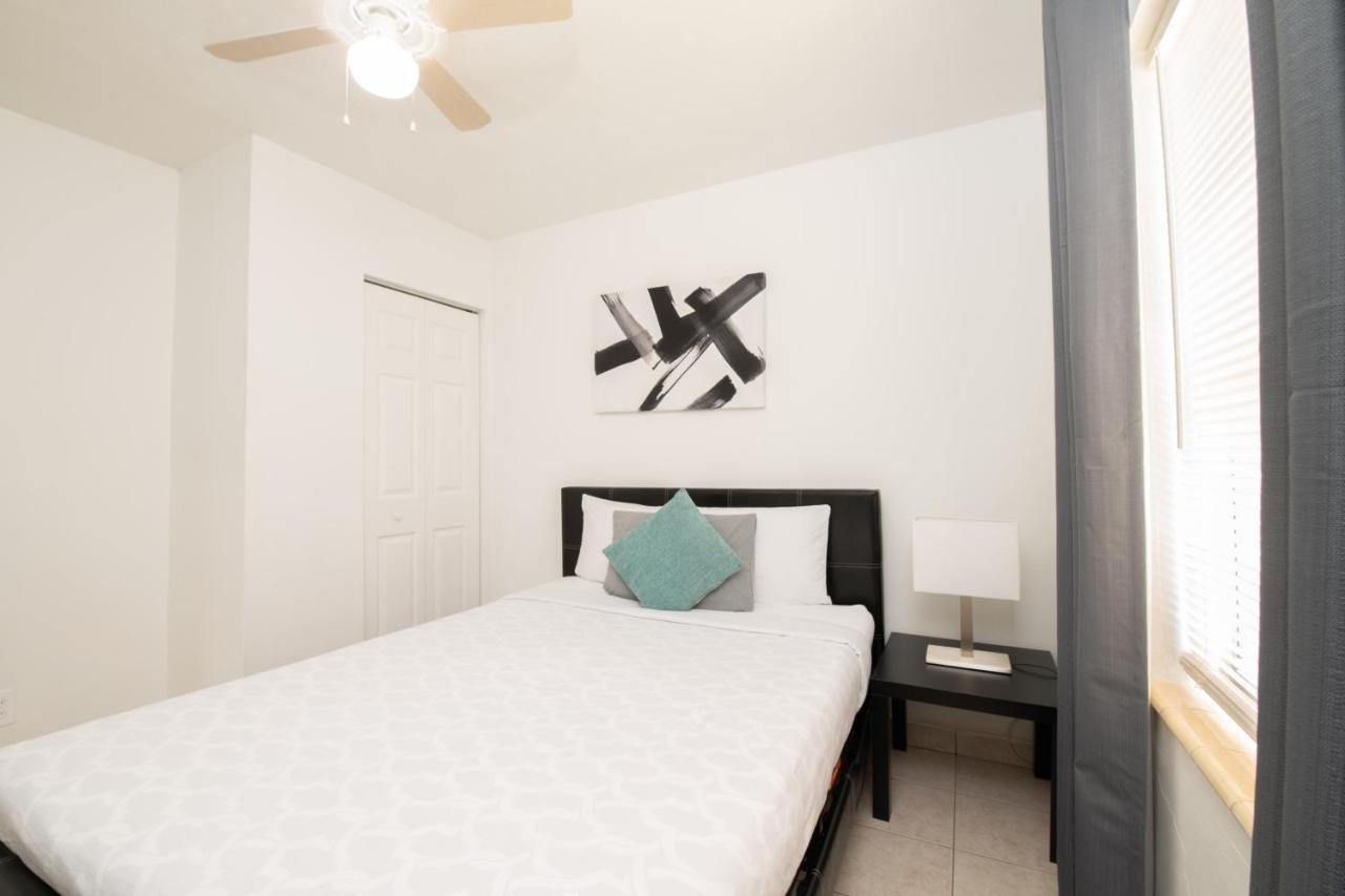 Hollywood Private Apartments Екстер'єр фото