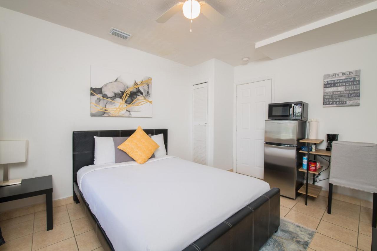 Hollywood Private Apartments Екстер'єр фото
