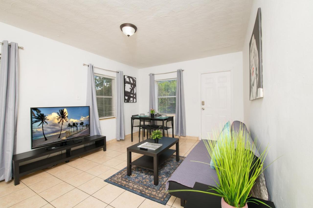 Hollywood Private Apartments Екстер'єр фото