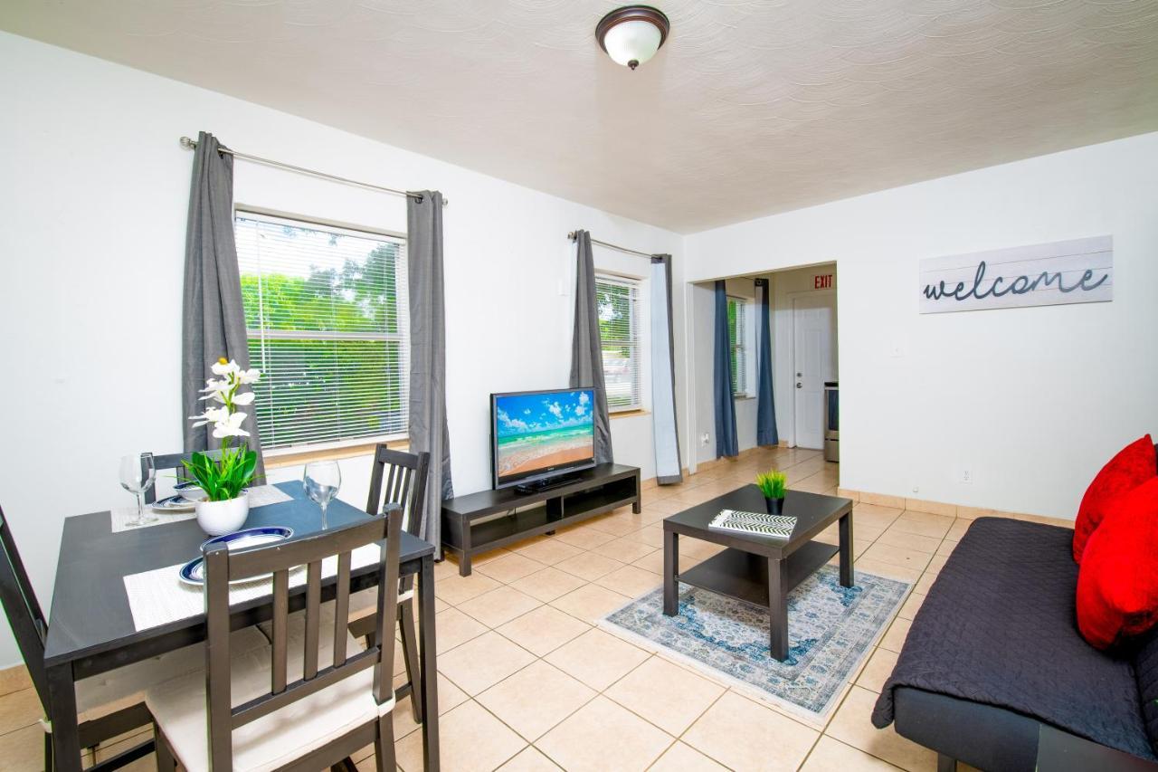 Hollywood Private Apartments Екстер'єр фото