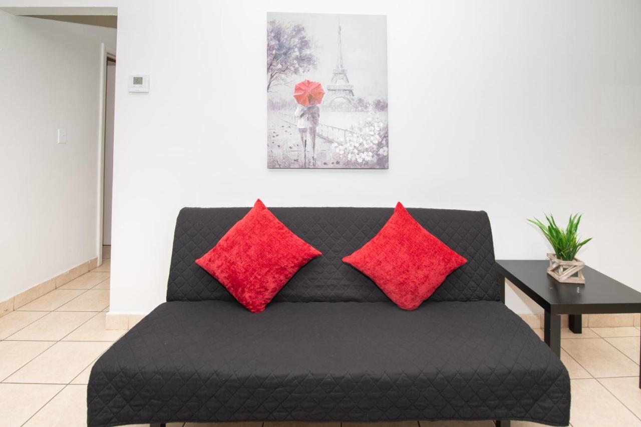 Hollywood Private Apartments Екстер'єр фото